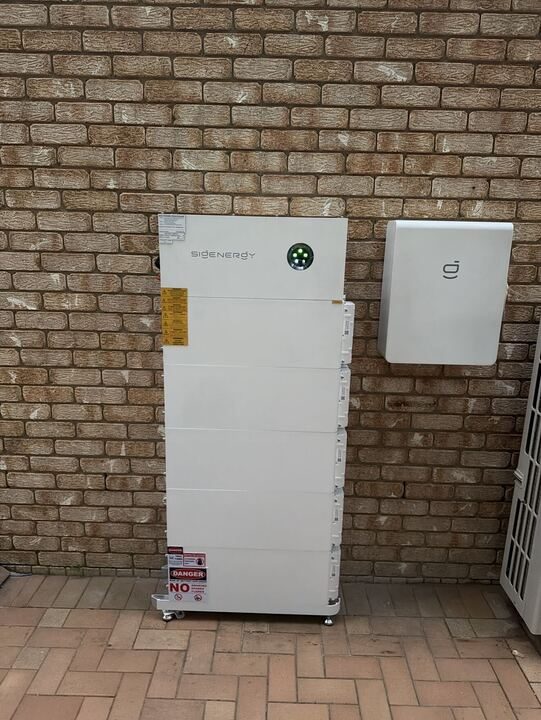 Battery and inverter installation