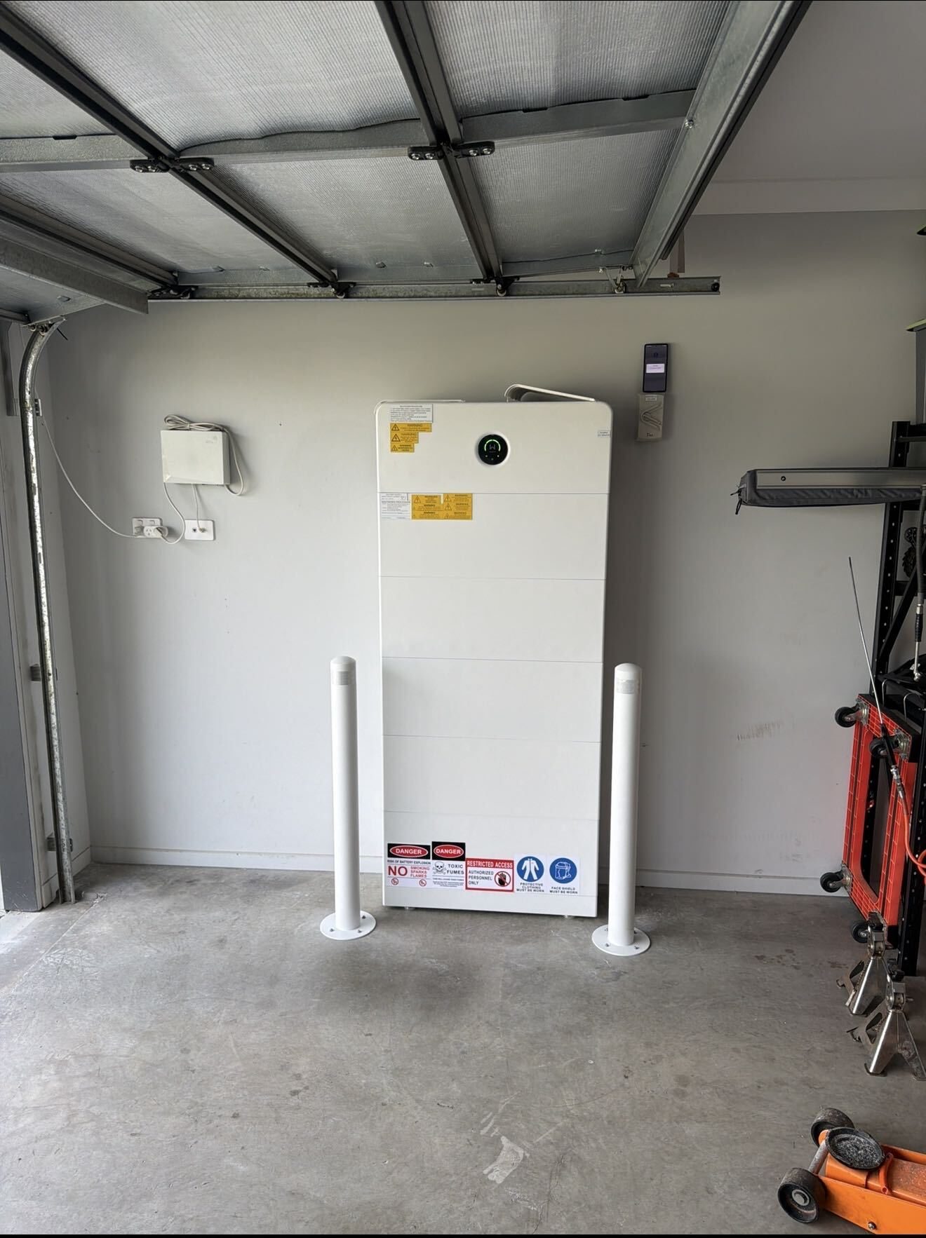 Battery and inverter setup